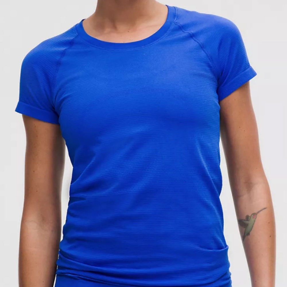 Lululemon running shirt